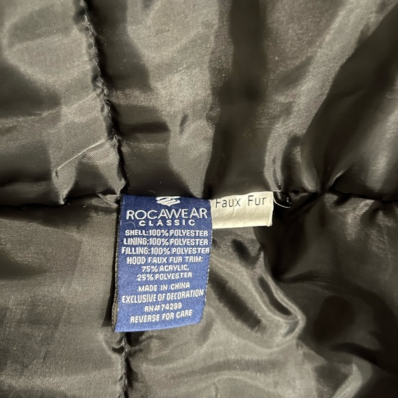 Rocawear Classic Faux Fur Hooded Belted Long Puffer Coat It looks New - Picture 5 of 9
